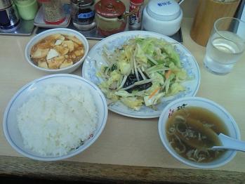エイト・野菜炒め定食